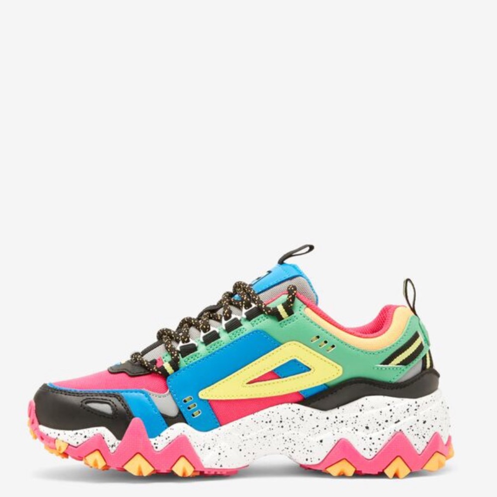 Fila Women's Oakmont Sneakers